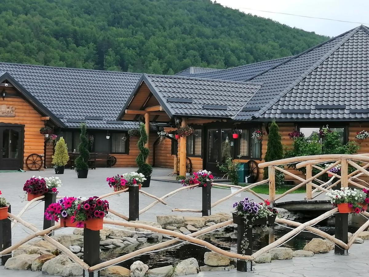 Hanul Vanatorului Hura-Humora Exteriér fotografie